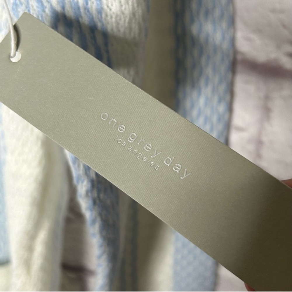One Grey Day Soft Striped Hooded Pullover Sweater NWT - Picture 8 of 12